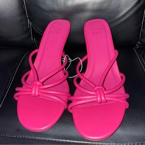 A‎ New Day Memory Foam Mule Heels